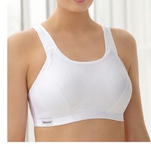 Adjustable Wire-Free Sports Bra